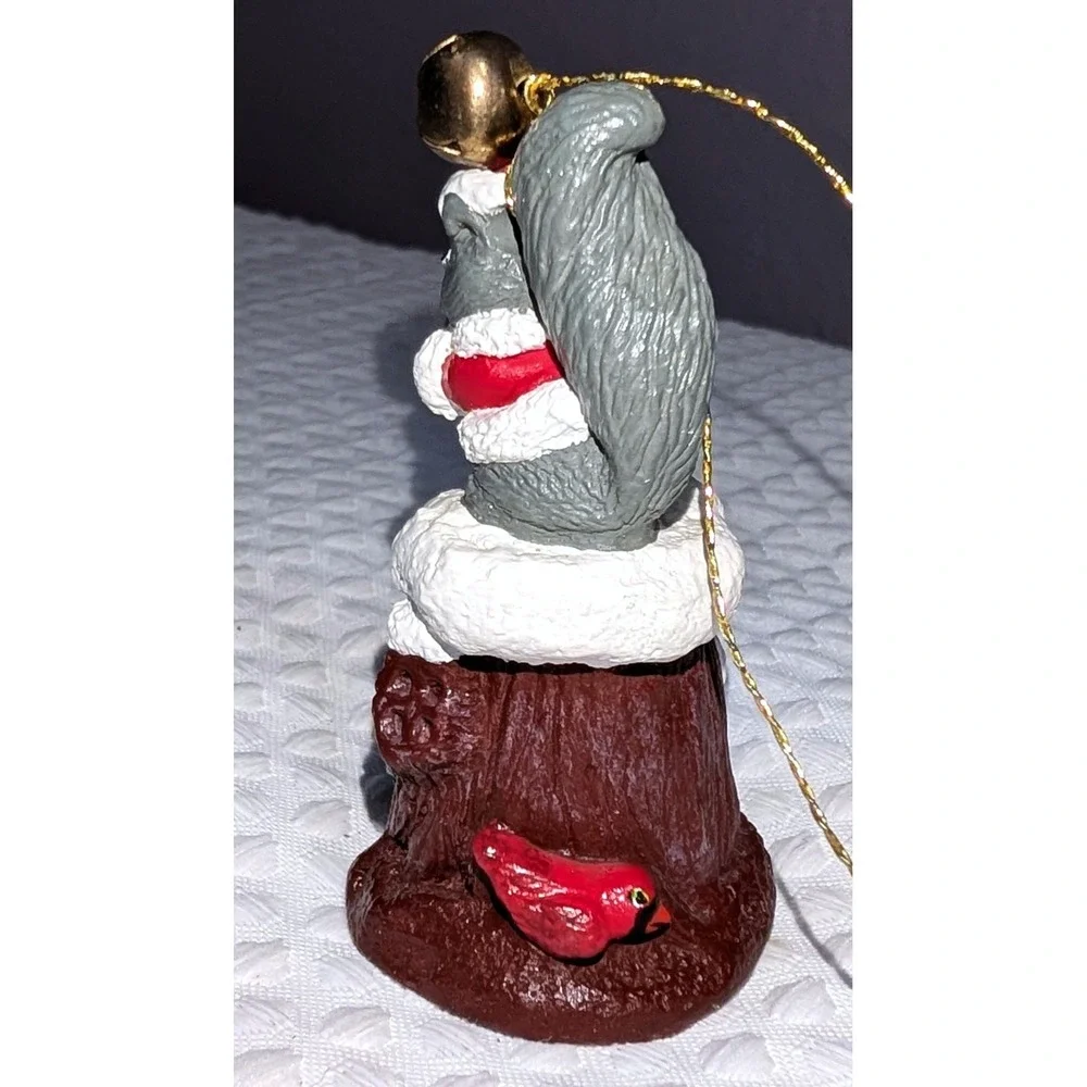 VTG Chalkware Squirrel Dressed as Santa on Snowy Stump 3